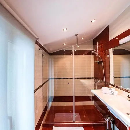 Ekaterina Hotel Vakarel