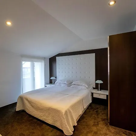 Хотел Ekaterina